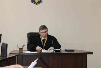 Павлоградский суд не позволил взять на поруки подсудимого сотрудника Фонда социального страхования