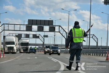 По Крымскому мосту проехало уже более 2 млн грузовиков