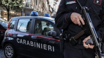 В Милане частный самолет "влетел" в здание, много жертв