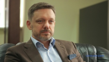 Уже раскаивается: глава "Укрэксимбанка" Мецгер сложил полномочия на время расследования