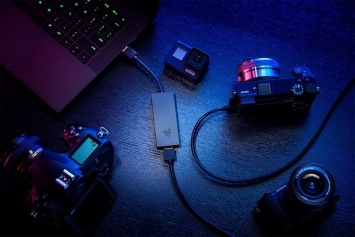 Razer Ripsaw X преднащанчен для захвата видео с подключенных камер через порт USB