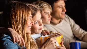 ТОП-5 семейных фильмов: что посмотреть осенними вечерами