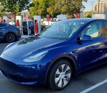 Электромобили Tesla Model 3 и Model Y впервые подорожали в США с июля