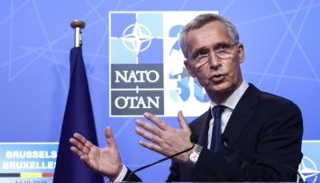 Столтенберг объяснил, почему НАТО высылает восьмерых российских дипломатов