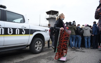 Акция у тюрьмы с Саакашвили переросла в потасовки