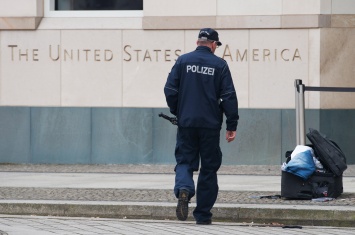 В Берлине открыто расследование возможной атаки звуковым оружием на дипломатов США