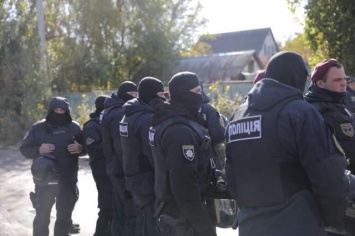 Акция протеста под домом Порошенко - что говорит полиция (ФОТО, ВИДЕО)