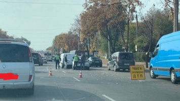 В Кривом Роге 3 авто и маршрутка попали в дтп