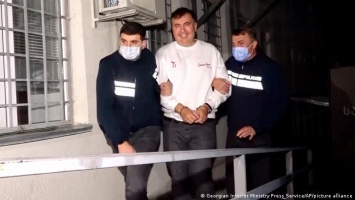 Правительство Грузии создаст группу медиков, которые будут следить за здоровьем Саакашвили