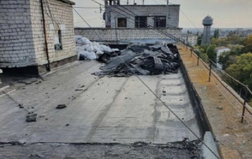 В Николаеве залило многоэтажку из-за дырявой крыши