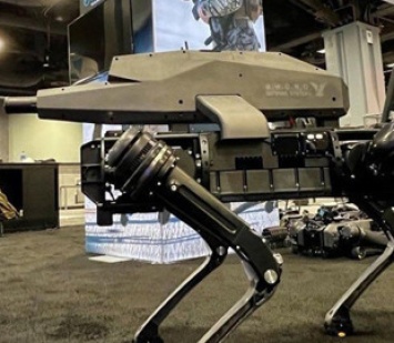 В США показали боевого робопса с автономной снайперской установкой