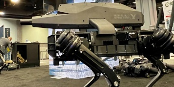 В США представили автономного робопса-снайпера