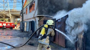 Во Львове из-за пожара в вагончике погибли три человека