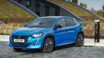 Peugeot: владельцы электрокаров проезжают за неделю больше, чем водители бензиновых машин