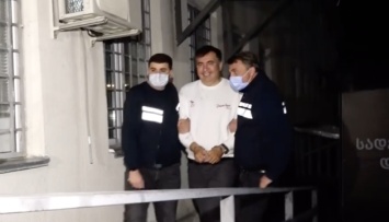 Арестованный Саакашвили, который голодает уже 15 дней, согласился на медосмотр