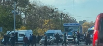 Жители села на Харьковщине второй день подряд перекрывают трассу из-за отключения газа