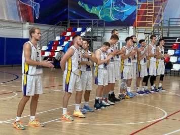 Крымские баскетболисты разгромили сборную Черкесска