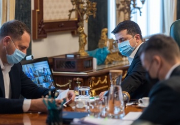 Президент поручил Минздраву обеспечить возможность вакцинации от COVID-19 на выходных