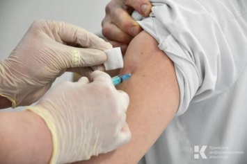 Роспотребнадзор вводит в Крыму обязательную вакцинацию для отдельных категорий граждан