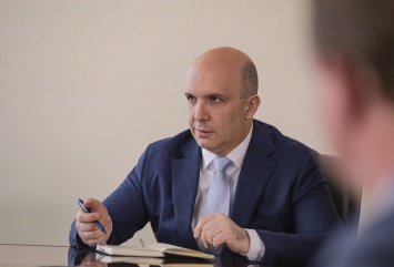Министр экологии Абрамовский уже написал заявление на увольнение - Арахамия