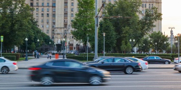 Дорожные камеры Москвы начали фиксировать езду между полосами