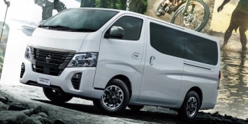 Nissan представил обновленный микроавтобус Caravan в Японии