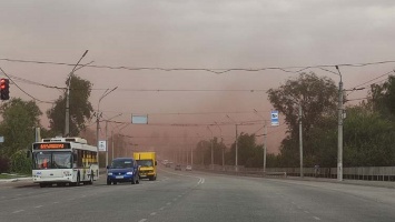 В Кривом Роге началась пыльная буря: в чем опасность, как уберечься