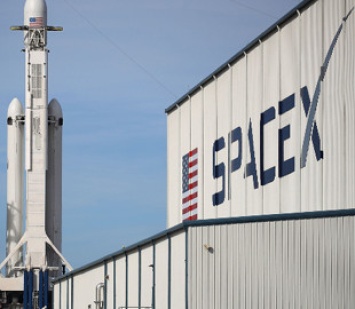 SpaceX осуществит тестовый запуск ракеты Starship для будущих пилотируемых полетов на Луну и Марс