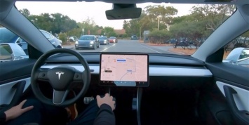 Tesla прекратила тесты нового автопилота