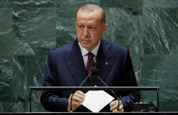 Турецкая лира обвалилась до нового минимума после угроз Эрдогана выслать послов 10 стран Запада