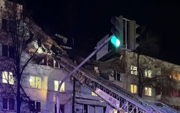 В России взрыв газа разрушил два этажа жилого дома