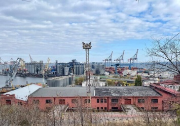 По мизерной цене: в Одесском порту сдадут с аукциона известные помещения