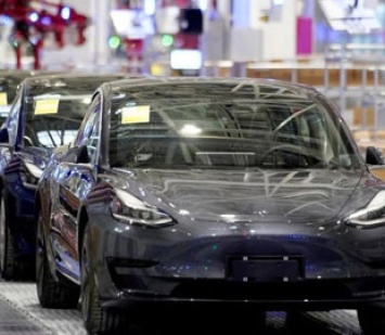 Выручка от продаж электромобилей Tesla в Китае всего в два раза отстает от американской