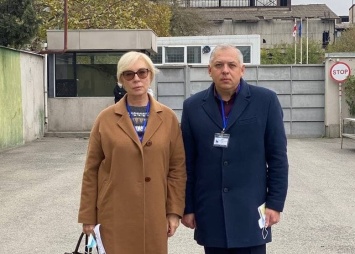 Денисова навещает Саакашвили в грузинской тюрьме