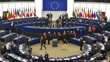 В крупнейшей фракции Европарламента поддерживают финансирование барьера на границе Литвы с Беларусью
