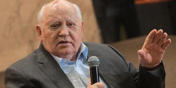 Горбачев рассказал о "двух ударах", сорвавших Перестройку