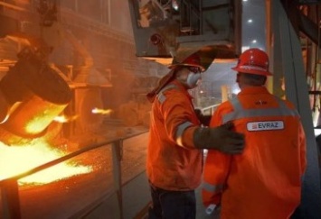 ЕВРАЗ снизил продажи стальной продукции в 3 кв. на 8%