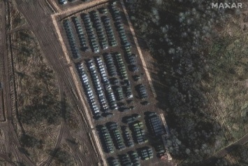Обнародованы новые фото огромного количества российской военной техники у границ Украины