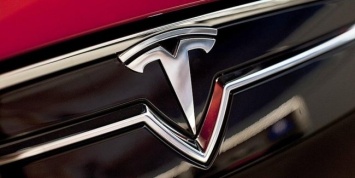 Tesla отзывает тысячи электрокаров из-за опасного сбоя программного обеспечения