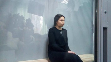 Загорает во дворе и общается в Skype: как Зайцева "отсиживает" за смертельное ДТП