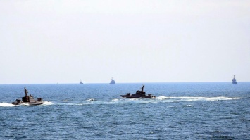 Кабмин одобрил переброску военных кораблей из Черного моря в Азовское (документ)