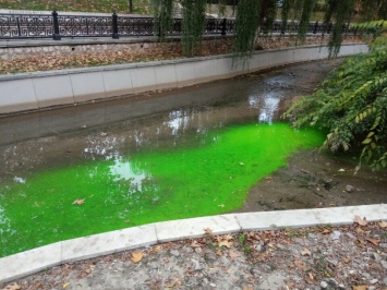 В крымских реках и водохранилищах зафиксировали превышение концентрации вредных веществ