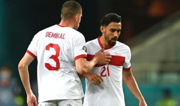Турция забила шесть голов Гибралтару, Норвегия не смогла дожать Латвию