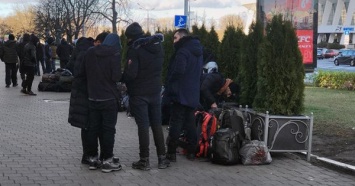 Приехавшие в Минск мигранты отказались ехать на границу с Польшей