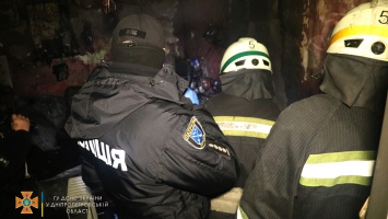 В Днепре на Абхазской в пожаре погибли два человека: подробности