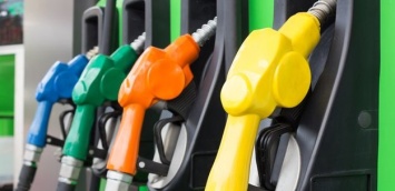 Минэкономики снизило предельные цены на бензин и дизтопливо