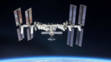 Россия испытала противоспутниковое оружие: НАСА заявила, что обломки сбитого спутника угрожают безопасности астронавтов МКС
