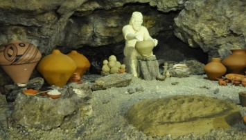 В пещере на Тернопольщине воспроизвели трипольскую гончарную (фото)