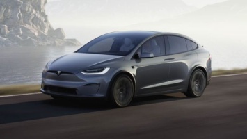 Покупателям Tesla Model S и Model X придется ждать заказываемые электромобили до марта 2023 года