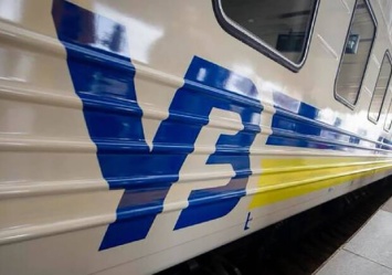 Шесть поездов, курсирующих через Полтавщину, задерживаются из-за ЧП